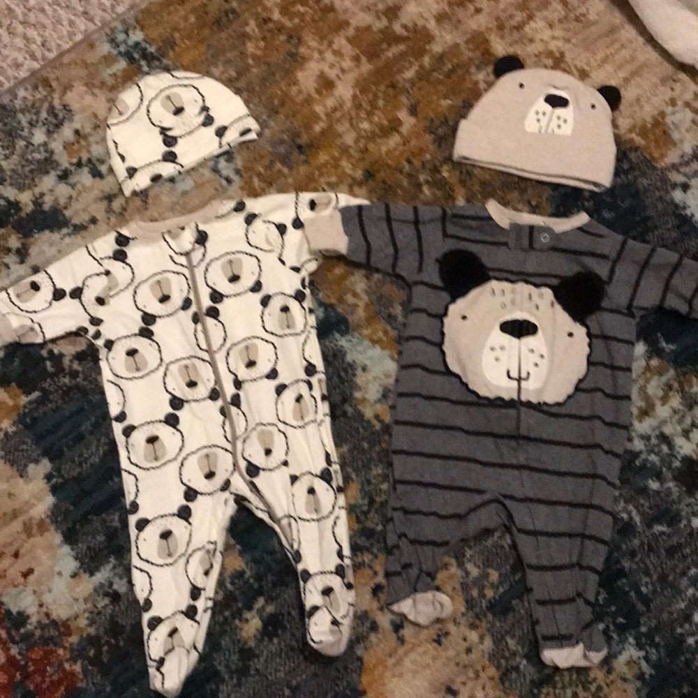 Brand new pajamas set with hats